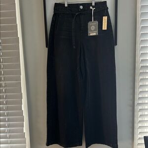 Women's Black Wide-Leg Jeans